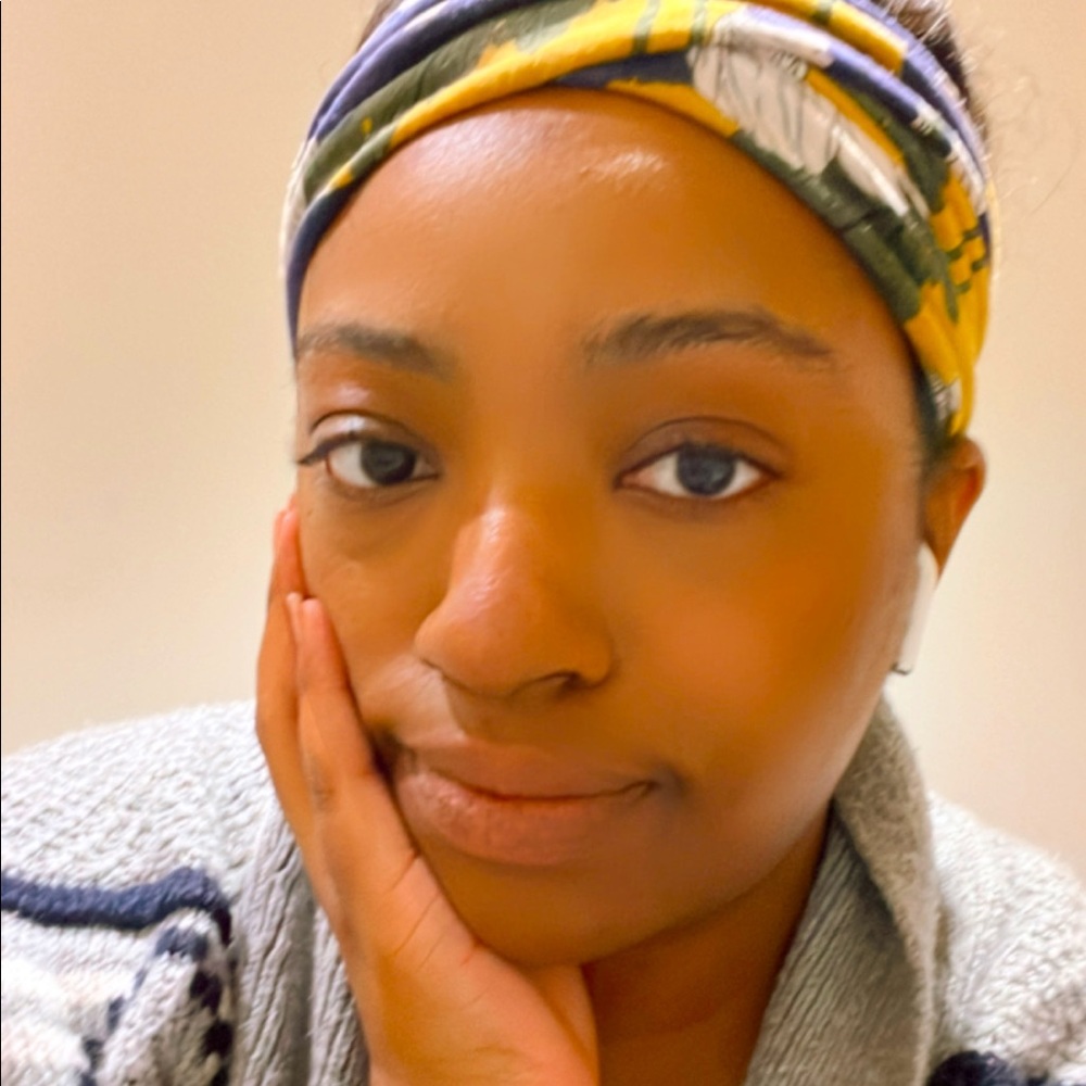 Meet your Posher, Andrea